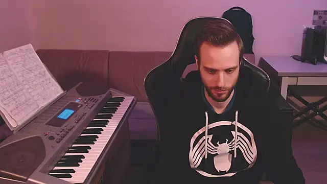 Sweetparker online show from 02/17/25, 03:04