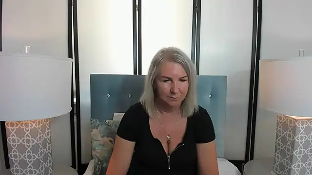 EricaTop online show from 03/23/25, 08:59