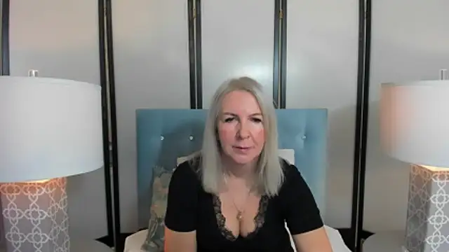 EricaTop online show from 11/29/25, 06:05