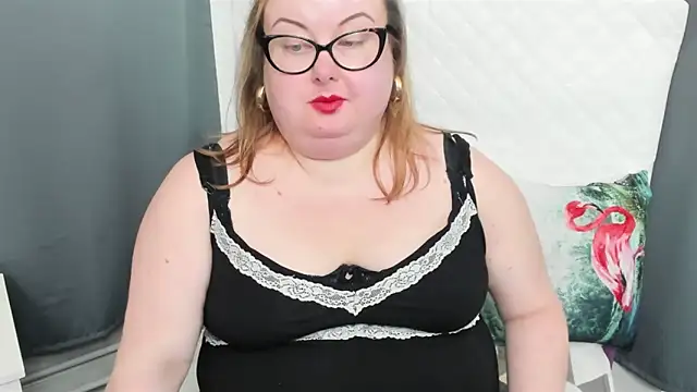 Snapshot of dirtyBonnie chatting on 12/17/24, 09:17 dirtyBonnie online show from 12/17/24, 09:17