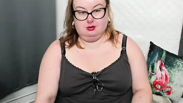 Snapshot of dirtyBonnie chatting on 12/22/24, 06:06 dirtyBonnie online show from 12/22/24, 06:06