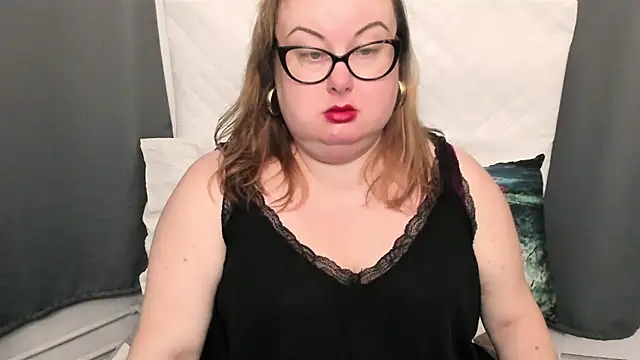 Snapshot of dirtyBonnie chatting on 01/21/25, 05:05 dirtyBonnie online show from 01/21/25, 05:05