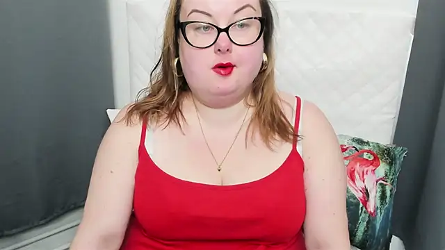 Snapshot of dirtyBonnie chatting on 02/15/25, 12:43 dirtyBonnie online show from 02/15/25, 12:43