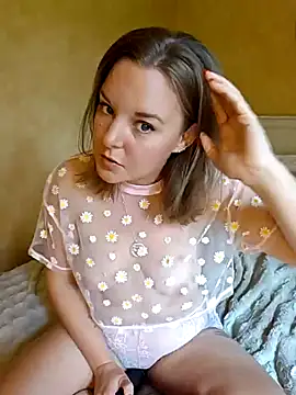 Snapshot of SwedishJennifer chatting on 09/14/25, 09:30 SwedishJennifer online show from 09/14/25, 09:30