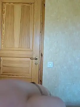 Snapshot of SwedishJennifer chatting on 10/18/25, 10:38 SwedishJennifer online show from 10/18/25, 10:38