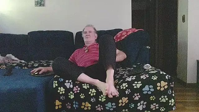 Snapshot of Sweet_Sexy1963 chatting on 09/26/25, 04:33 Sweet Sexy1963 online show from 09/26/25, 04:33