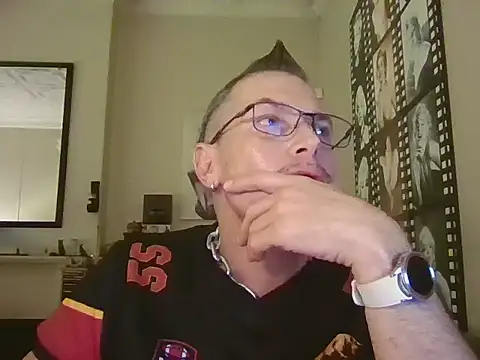 Snapshot of Dv8rBoy666 chatting on 07/19/26, 08:01 Dv8rBoy666 online show from 07/19/26, 08:01