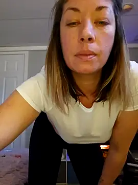Snapshot of _NinaLuvSins_ chatting on 01/14/25, 02:53  NinaLuvSins  online show from 01/14/25, 02:53