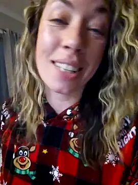 Snapshot of _NinaLuvSins_ chatting on 11/15/25, 03:30 NinaLuvSins online show from 11/15/25, 03:30