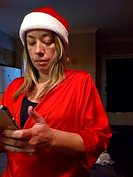 Snapshot of _NinaLuvSins_ chatting on 12/14/25, 12:16 NinaLuvSins online show from 12/14/25, 12:16