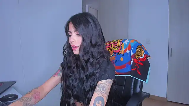 Lisegg  online show from 02/16/26, 04:25