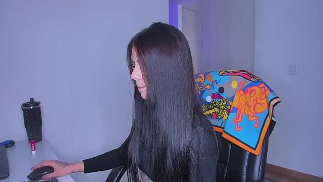 Lisegg  online show from 02/25/26, 06:17