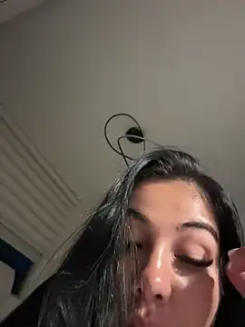 adrianalobo online show from 03/29/26, 02:44