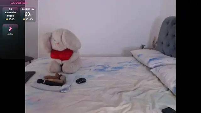 Snapshot of bunnymilf1 chatting on 08/05/26, 07:11 bunnymilf1 online show from 08/05/26, 07:11
