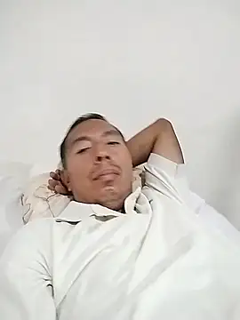 Snapshot of desnudo_Sexoxo chatting on 04/03/26, 01:47 desnudo Sexoxo online show from 04/03/26, 01:47