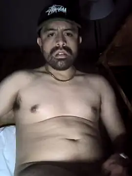 Snapshot of DRHUNGRX chatting on 12/19/24, 05:51 DRHUNGRX online show from 12/19/24, 05:51