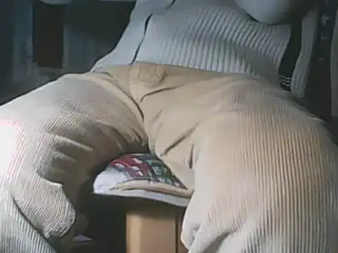 Snapshot of Moro_ra chatting on 02/04/25, 07:44 Moro ra online show from 02/04/25, 07:44