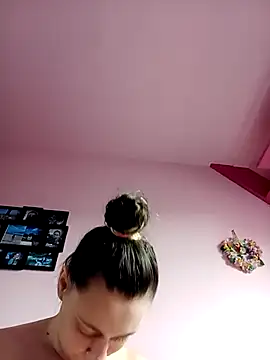 Snapshot of SexyAmanda32 chatting on 02/07/25, 01:53 SexyAmanda32 online show from 02/07/25, 01:53