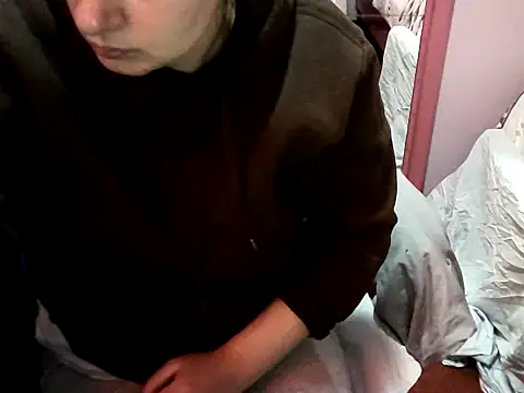 Snapshot of SexyAmanda32 chatting on 03/07/25, 10:24 SexyAmanda32 online show from 03/07/25, 10:24