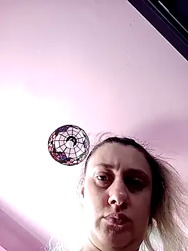 Snapshot of SexyAmanda32 chatting on 03/20/25, 11:05 SexyAmanda32 online show from 03/20/25, 11:05