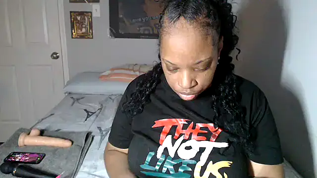 Sexymona1218 online show from 10/22/25, 08:58