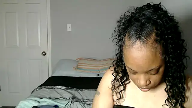 Sexymona1218 online show from 11/26/25, 08:26