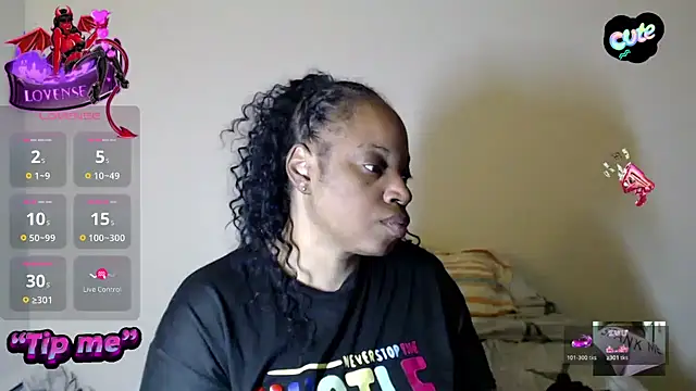 Sexymona1218 online show from 12/04/25, 11:24