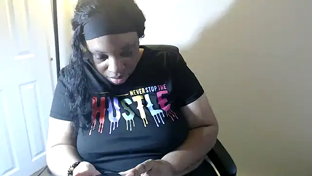 Sexymona1218 online show from 04/17/26, 10:40