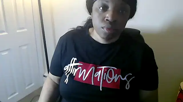 Sexymona1218 online show from 05/21/26, 07:15