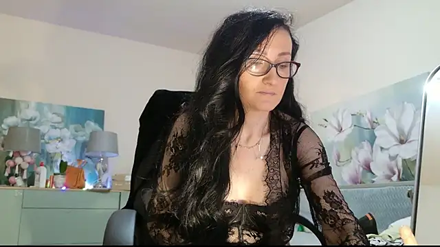 Snapshot of lara_heaven chatting on 10/20/25, 06:03 lara heaven online show from 10/20/25, 06:03