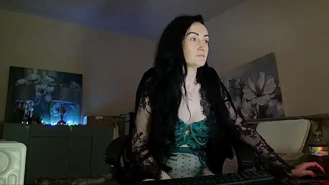 Snapshot of lara_heaven chatting on 11/10/25, 07:29 lara heaven online show from 11/10/25, 07:29