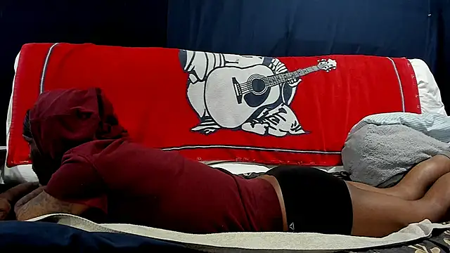 Snapshot of iBreakHeartz chatting on 12/09/24, 04:05 iBreakHeartz online show from 12/09/24, 04:05