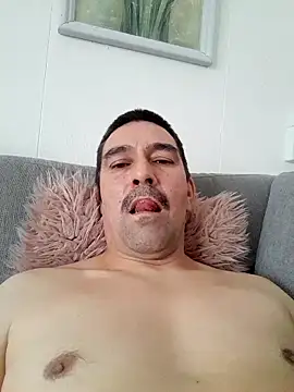 dick81 online show from 04/02/26, 08:39