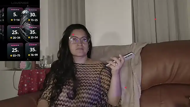 Snapshot of DeesseLuxure chatting on 09/27/25, 07:57 DeesseLuxure online show from 09/27/25, 07:57