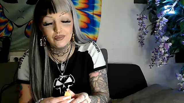 RoxxyInk online show from 01/13/25, 11:08