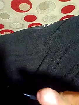 Snapshot of KosBi69 chatting on 11/16/25, 10:37 KosBi69 online show from 11/16/25, 10:37