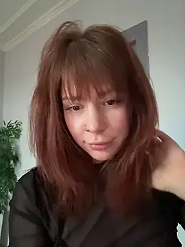 Snapshot of Oopsfoxy chatting on 02/18/26, 06:09 Oopsfoxy online show from 02/18/26, 06:09