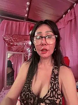 Snapshot of sweetieme chatting on 02/20/25, 06:50 sweetieme online show from 02/20/25, 06:50