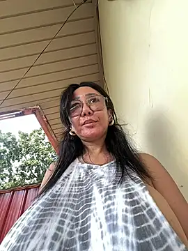 Snapshot of sweetieme chatting on 02/26/25, 05:09 sweetieme online show from 02/26/25, 05:09