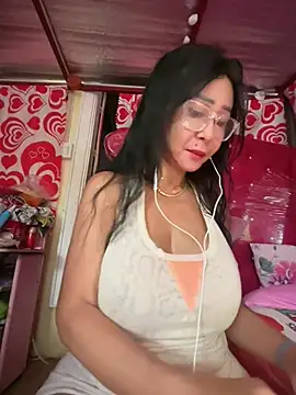 Snapshot of sweetieme chatting on 06/30/26, 02:23 sweetieme online show from 06/30/26, 02:23