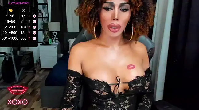 Forever MissCandace online show from 12/21/24, 09:36