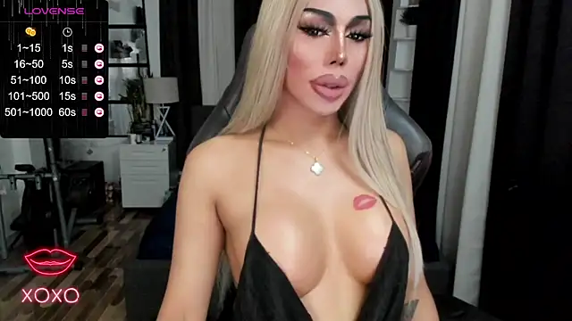 Forever MissCandace online show from 01/07/25, 10:32