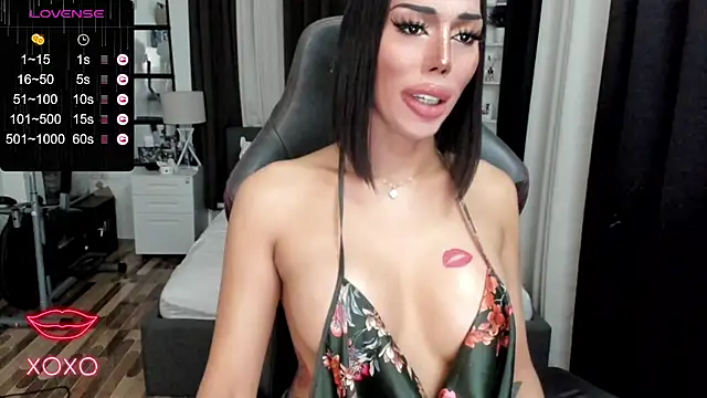 Forever MissCandace online show from 03/18/25, 10:15