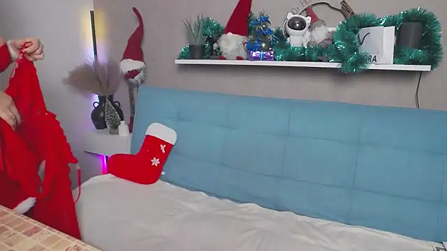 DakotaMae online show from 12/25/24, 04:00