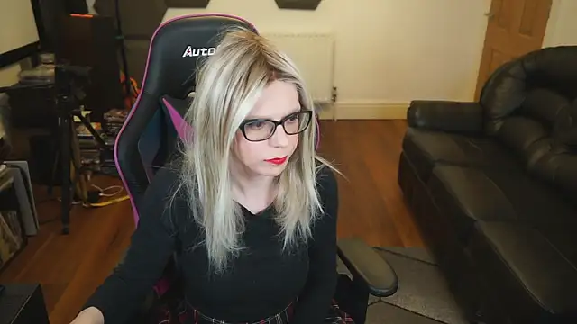 KelseyCobalt online show from 12/14/24, 10:28