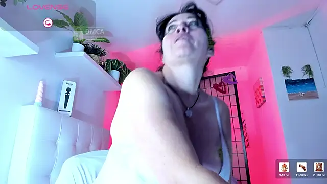 LADY HELLEN online show from 02/16/26, 06:48