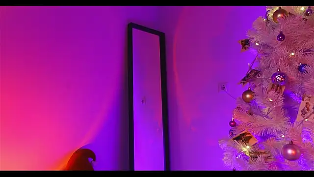 Snapshot of KristaBrooks chatting on 12/07/24, 05:42 KristaBrooks online show from 12/07/24, 05:42