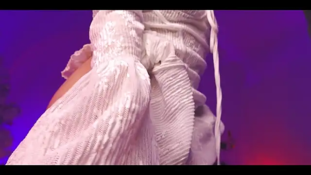 Snapshot of KristaBrooks chatting on 12/30/24, 04:51 KristaBrooks online show from 12/30/24, 04:51