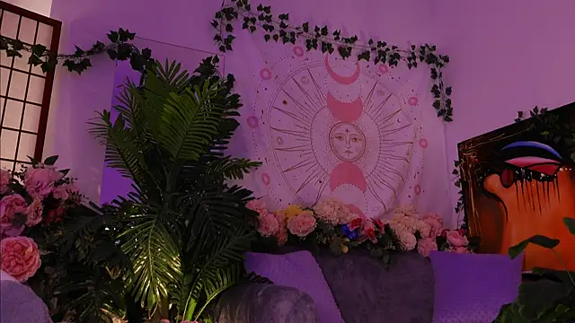 Snapshot of KristaBrooks chatting on 01/31/25, 02:17 KristaBrooks online show from 01/31/25, 02:17