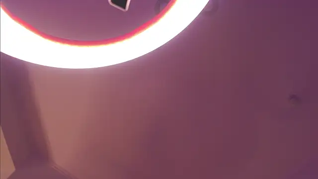 Snapshot of KristaBrooks chatting on 02/21/25, 05:31 KristaBrooks online show from 02/21/25, 05:31